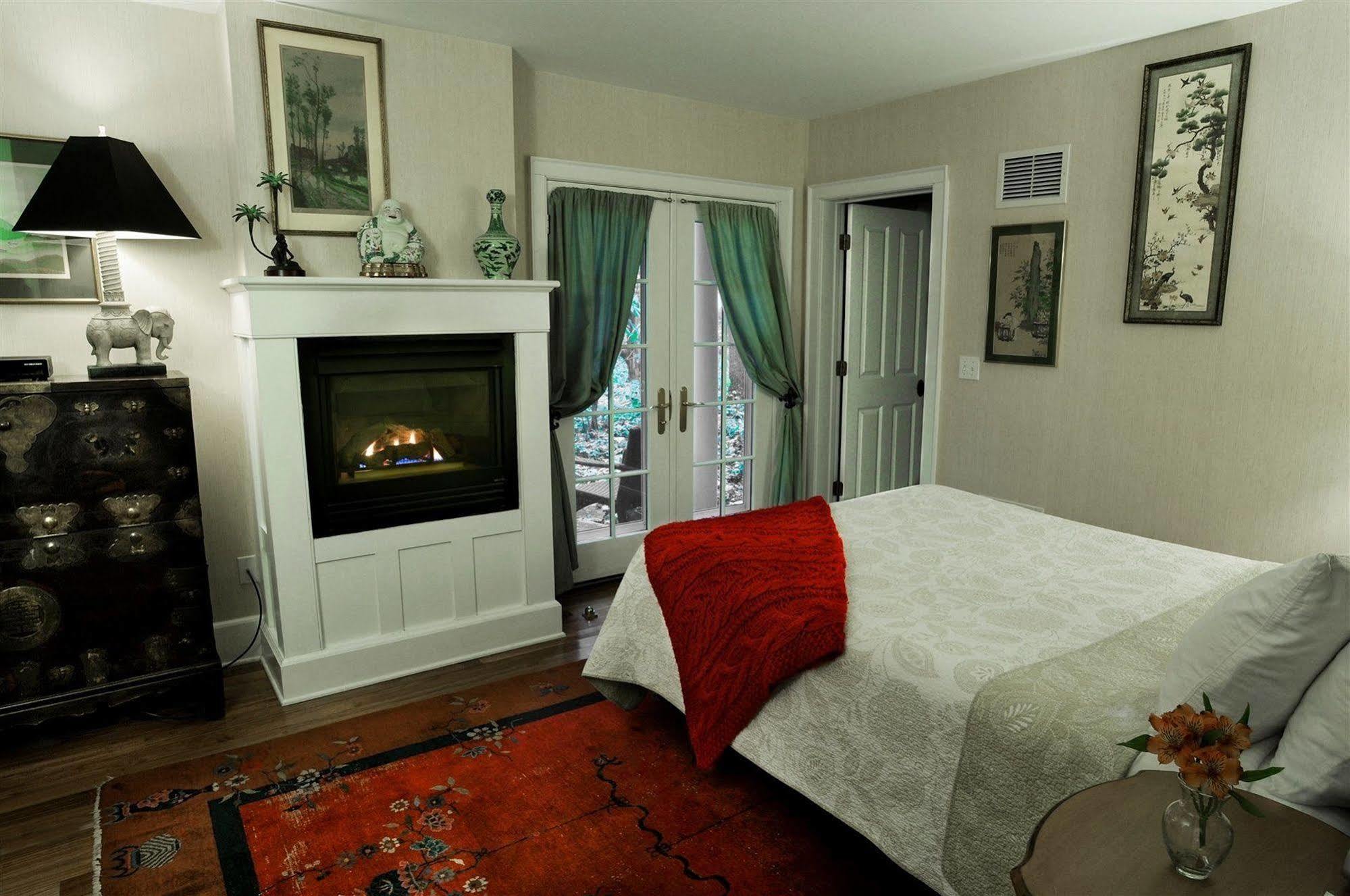 Milton Buttermilk Falls Inn & Spa מראה חיצוני תמונה